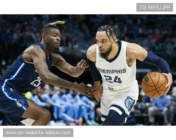 杰克·史密斯再现“狼人”炸弹摔，日本选手风间敏晨臣后脑着地遭KO